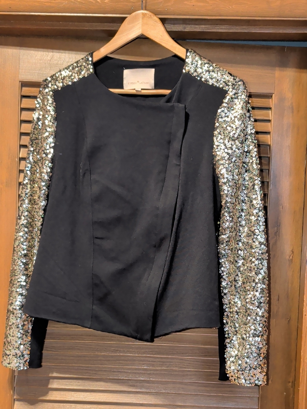 Gibson Latimer Black And Gold Sequin Jacket with Full Satin Lining